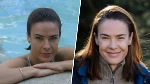 Bénédicte delmas was born on july 7, 1972 in bayonne, france. Sous Le Soleil Que Deviennent Les Acteurs De La Serie Culte De Tf1 Benedicte Delmas Alias Laure Olivier Allocine