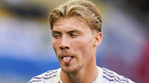 The shocking reason why Man Utd 'had to' sell Hojlund