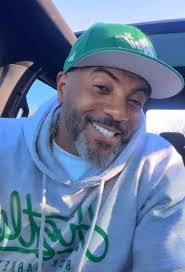 Lonnie Terrell's Instagram, Twitter & Facebook