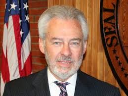 Even with rebidding, questions loom over hangar lease at Hernando airport