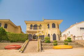 These are a small number of gardens where the open day events are for small groups only and offer something extra such a talk by the head gardener, special refreshments or. Ahlan Holiday Homes Garden Home Beach Villa Dubai Updated 2021 Prices