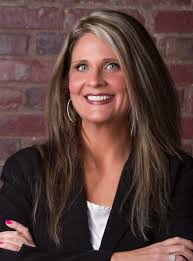 Elisabeth Peter with Top Line Realty, Llc