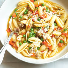 Cavatellis A La Saucisse Et Aux Petits Pois Ricardo Recipe Pasta Dishes Easy Pasta Dishes Cavatelli