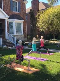 Time For Some Halloween Yoga Funny Halloween Decorations Halloween Funny Outdoor Halloween