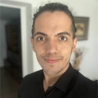 100+ profiluri „Raul”