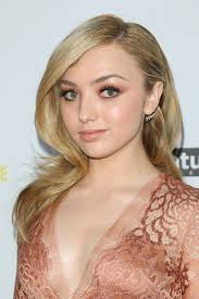 Peyton List S Hairstyles Hair Colors Steal Her Style Peyton List Peyton Payton List
