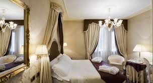 Booking Com Una Hotel Venezia Venice Italy 1314 Guest Reviews Book Your Hotel Now Classic House Home Decor Furniture
