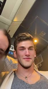 Olivia Houser (@oliviaxhouser)