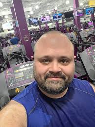 FEELING HOT HOT HOT.... Almost 35 degrees Celsius outside and 30 degrees c  indoors !! The only place to be is in the gym at this time with a lovely 16  degrees