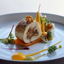 Https Www Facebook Com Hoteltesterakademie Photos A 283462485005838 2280606391958094 Type 3 Gourmet Food Plating Gourmet Chicken Food Presentation