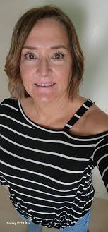 Women's clothing and dress boutiques in surrounding area?