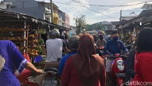 Check spelling or type a new query. Begini Sesaknya Pengunjung Di Pasar Rawalumbu Bekasi