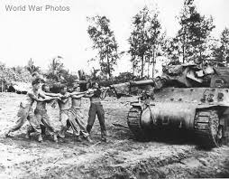 M10 from 32nd Division, 632nd Tank Destroyer Battalion at Aitape | World  War Photos