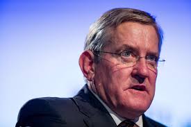 Liberal MP Ian Macfarlane defects to Nationals in shock move against  Malcolm Turnbull