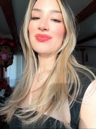 Guess who 👯‍♀️