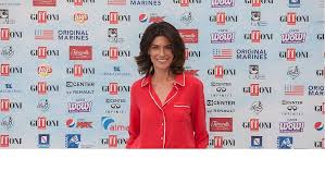 Anna valle news, gossip, photos of anna valle, biography, anna valle boyfriend list 2016. Giffoni2018 Anna Valle Presenta Al Festival L Eta Imperfetta Cilento Notizie
