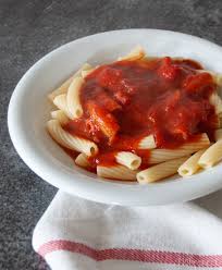 Kartoffelstärke e1414, zucker, tomatenpulver, gekörnte brühe, weizenmehl, kräuter (basilikum, oregano), gewürze(pfeffer. Pasta Napoli Drei Variationen Mohreneck