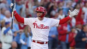 Rhys Hoskins bat spike and his other top moments with the Phillies
