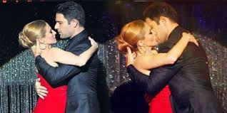 Canan ergüder iki çocuklu bir ailenin çocuğu olup babası bağaziçi üniversitesinin eski rektörü olan üstün ergüder'dir. Kenan Ece And Canan Erguder Dating Gossip News Photos