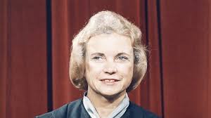 Sandra Day O'Connor: Justice in the Middle