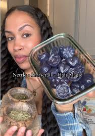 Create Nettle and Horsetail Gummies with Levo Machines