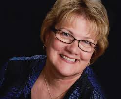 Margie Briggs's Instagram, Twitter & Facebook