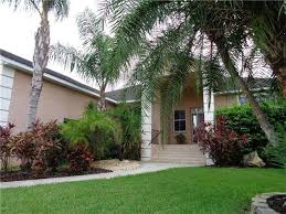 Zillow has 157 homes for sale in apollo beach fl. Single Family Home Apollo Beach Fl Deep Salt Water Canal Pool Home In A Nice Golf Community With D Apollo Beach Real Estate Foreclosure Apollo Beach Florida