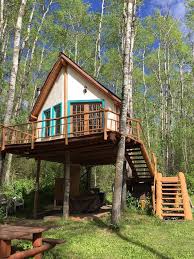 Browse 131 cabins to book online direct from owner in alberta, canada. Hidden Treehouse Chalet Treehouses For Rent In Kehewin Alberta Travel Cabin Rentals Cheap Cabins
