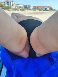 Beach Pussy Porn Pics: Nude Women in Free Sex Photos | xHamster