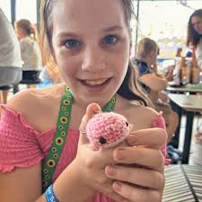 My little one spotted a bag with this cute polar bear's head keyring in the  Peak Wildlife Park near the polar bear enclosure