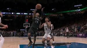 Ayo Dosunmu drops in a clutch and-1 late for the Wolves