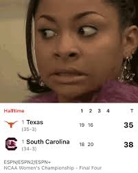 BATTLE OF THE 1-SEEDS NOT DISAPPOINTING 🍿 South Carolina up three at  halftime over Texas