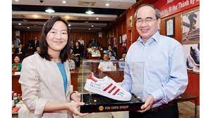 Lượt xem 4982030 năm trước. Ho Chi Minh City S Official Hails Pou Yuen Company For Taking Good Care Of Workers
