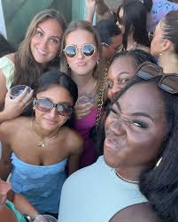 MacKenzie Averill (@mackenzie.averill) • Instagram photos and videos