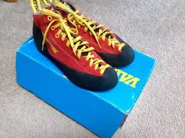 la sportiva enduro rock climbing shoes italy size 41 5