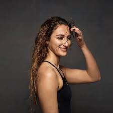 May 20, 2021 · 12.25: Simona Quadrella Ecco Come Tornare In Forma Con Piscina E Pistacchi Myfitnessmagazine