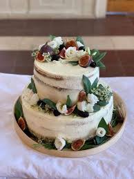 Our buttercream wedding cake collection has been carefully designed and inspired to offer the most amazing cake for your special day. Wedding Cake For My Friend 60 Eggs 6 Litres Of Cream 3 Kg Mascarpone 2 5 Kg Blackberries And 5 Damned Figs Which Were Almost Impossible To Find Cakedecorating