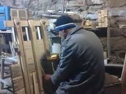 как сделать брикеты из опилок в домашних условиях видео Universalnij Pres Dlya Kamysha Youtube