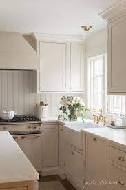 Most Up To Date Pics Cream Kitchen Cabinets Ideas Custom Kitchen Cabinets New Kitchen Cabinets Cream Kitchen Cabinets