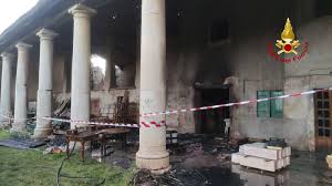 Incendio Villa Trissino: cerano due ragazzi lì prima che scoppiasse il  rogo - Prima Vicenza
