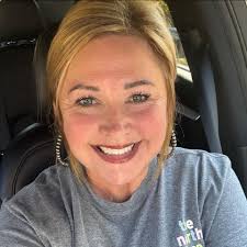 Can someone design a graduation tee-shirt with a memorial photo and message?