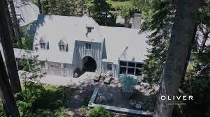 We have photos of what we think is his house based on a tip we got. Mark Zuckerberg Ein Blick In Sein Geheimes Anwesen Am Lake Tahoe Business Insider