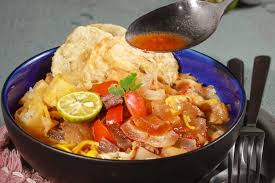 The most popular variant in all three countries is a salad composed of a mixture of sliced fruit and vegetables served with a spicy palm sugar dressing. 15 Tempat Makan Soto Mie Di Bogor Yang Terkenal Enak Halaman All Kompas Com
