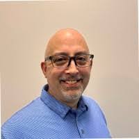 Paul Neuroth's Instagram, Twitter & Facebook