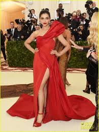 Deepika Padukone Goes Red Hot For Her Second Met Gala Photo 4079161 Met Gala Outfits Gala Outfit Met Gala 2018