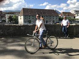 pin auf asfalt e cycle