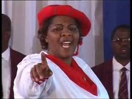 Emma ❤️❤️❤️ Let's show love by giving her her 🌹🌺