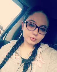 Brooklynn Starr (@damnitslynn)