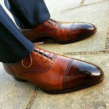 pin de bhagwati awasthi em shoes sapatos masculinos formais sapato brogue sapatos formais