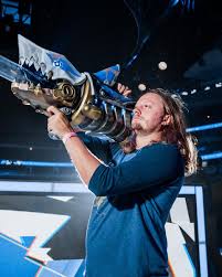 Daniel Moquin (@doctormoquin)